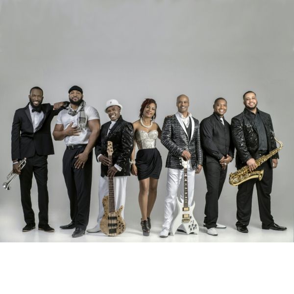 Sapphire Twist : Corporate Event Band
