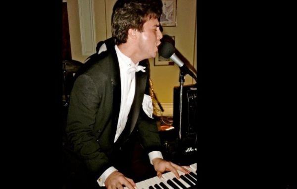 Dixie Keys : Piano Act for Fraternities