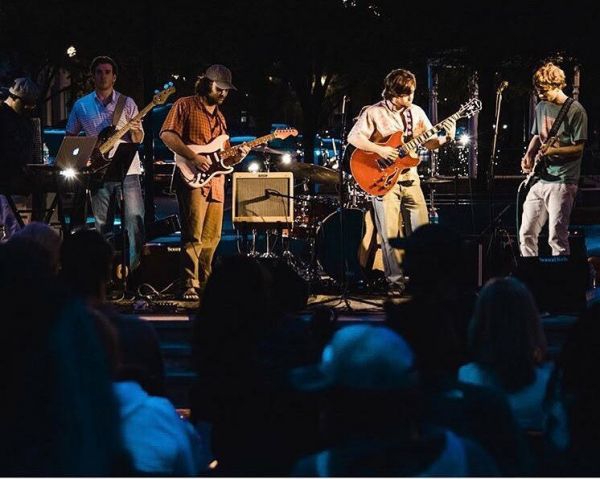 Mango Strange : College Jam Band