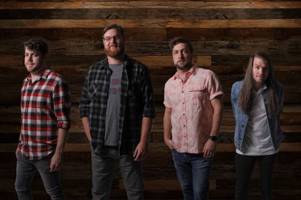 Blackberry Breeze : College 90's Band