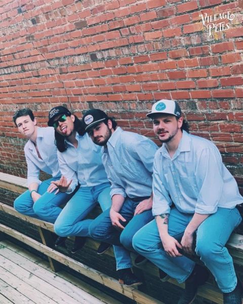 Gabe Meredith & the Village Petes : College cover band