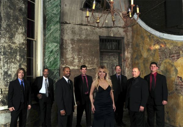 Vieux Carree : Wedding Band