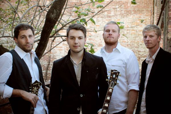 Coconut Cowboys : College Cover  Band
